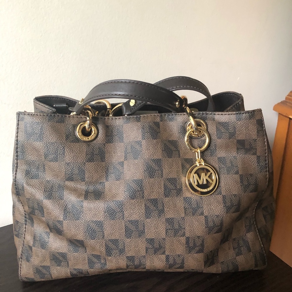 Michael Kors Jet Set Satchel👛